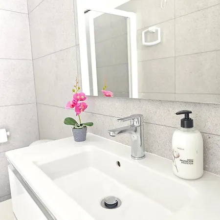 Apartment Cozy In Front Of The Natural Pools *